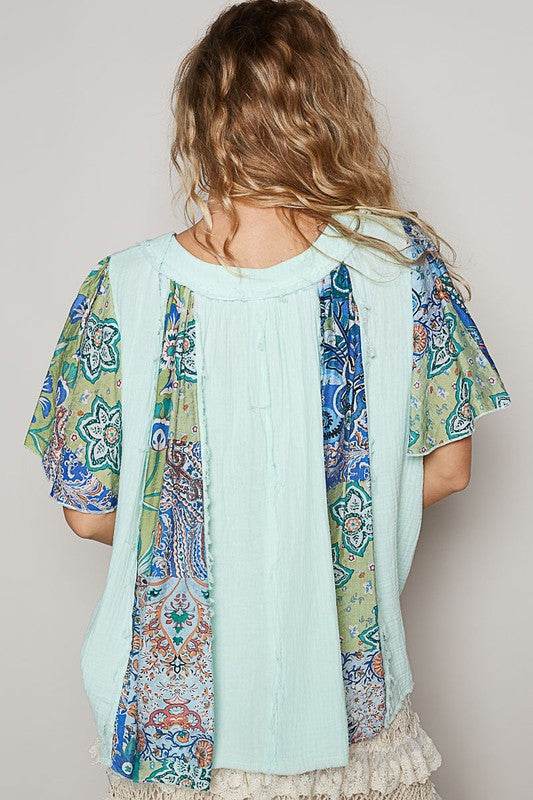 POL Printed Frayed Hem Half Button Short Sleeve Blouse - Mayzelyn Shop