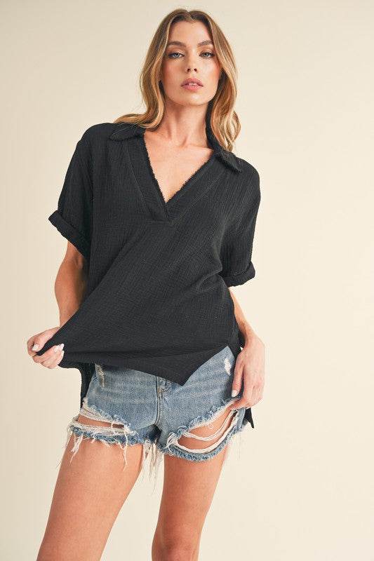 Aemi + Co Side Slit Johnny Collar Short Sleeve Cotton Gauze Blouse - Mayzelyn Shop