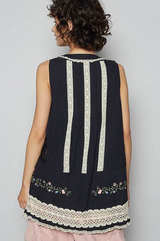 POL Embroidered Lace Detail V-Neck Sleeveless Top - Mayzelyn Shop