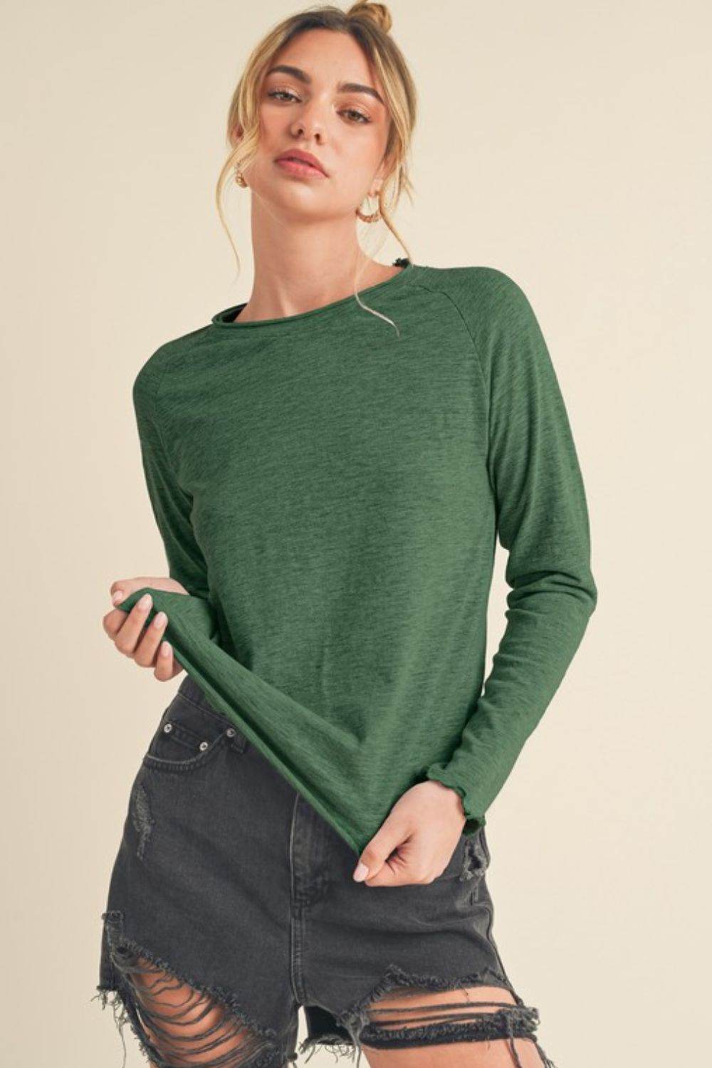 Aemi + Co Lettuce Hemline Round Neck Raglan Sleeve T-Shirt - Mayzelyn Shop